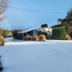 Cosy cottage with fantastic views of Ruapehu Hotel in zona Tongariro Crossing Shuttles