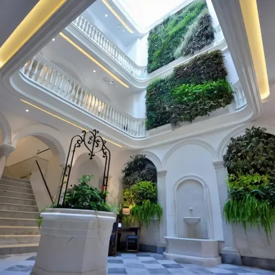 El Armador Casa Palacio by Luxury Suites Cádiz Hotels near San Severiano Train Station
