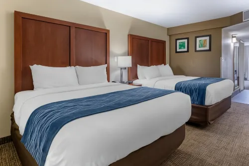 Comfort Inn & Quality Suites - 2-Star
