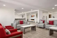 Ramada by Wyndham Miramichi New Brunswick Hotels in Мірамічі