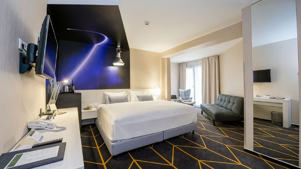 Science Hotel