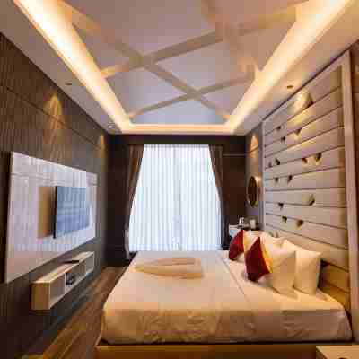 Nachi Grand Residency Rooms