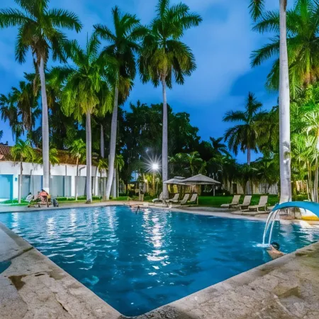 InHouse Select Hacienda Tres Rios