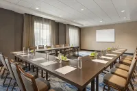 Fairfield Inn & Suites Boulder Longmont Hotels in Longmont