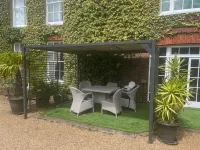 Harmondsworth Hall Hotel a West Drayton