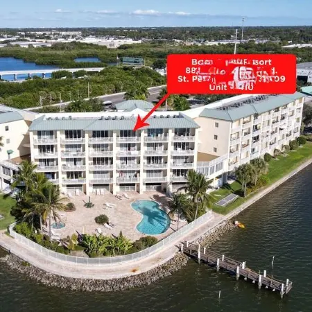 See dolphins from the balcony! Hot tub and pool. Renovated & fully equipped410