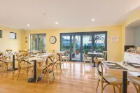 The Beach House at Bayside