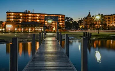 Harbor Shores on Lake Geneva Hotels near ReVive Gallery and Studio