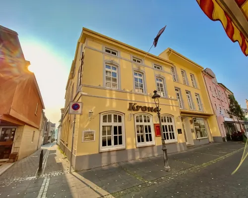 Das Hotel Krone Hotels near Godesburg