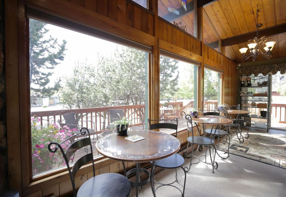 3. 주얼 레이크 베..