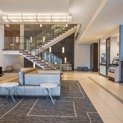 共有エリア ヒルトン ミネアポリス ブルーミントンの写真