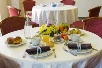 Hotel Dei Pini - Breakfast