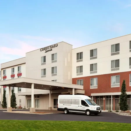 Courtyard Pullman Отели рядом с достопримечательностью «Palouse Discovery Science Center»