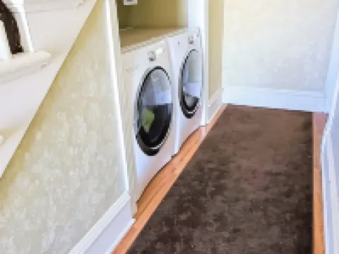 Cozy & Clean Loft Near Lake Michigan – Ideal for Work & Play! Hotels in Escanaba