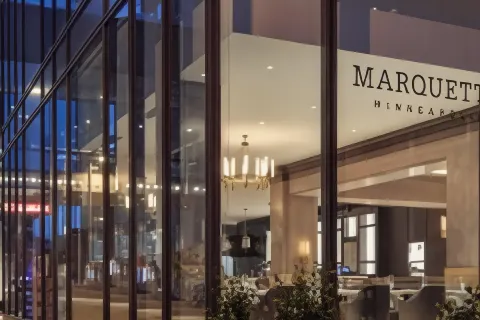 The Marquette Hotel, Curio Collection by Hilton