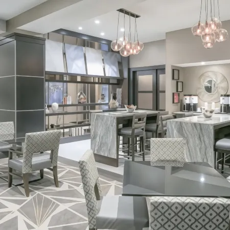 Hampton Inn & Suites Worcester Отели в г. Вустер Каунти