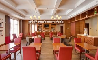 DoubleTree by Hilton Hotel Raleigh - Cary
