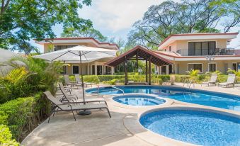 Nacazcol - Playas del Coco