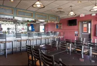 Quality Inn- Chillicothe - bar