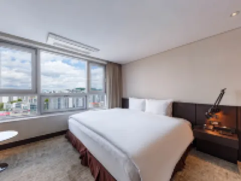 Ramada Encore by Wyndham CheonAn Hotels in Cheonan-si