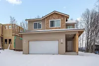 Le: 4-Bedroom 3Full Bathroom House in Gorgeous Anchorage Neighborhood
