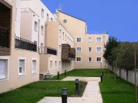 Séjours & Affaires Créteil le Magistere Các khách sạn ở Saint-Maur-des-Fosses