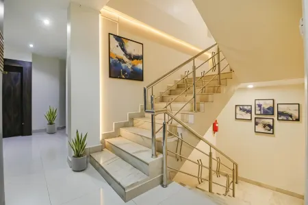 FabHotel Royal Palace II