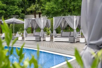 Denart Hotel のホテル