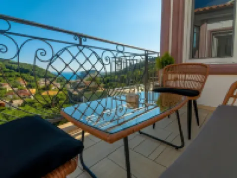 Natura Luxury Suites Parga Hotéis em Parga