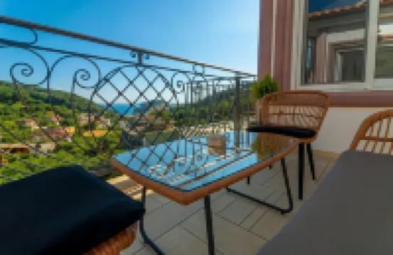 Natura Luxury Suites Parga