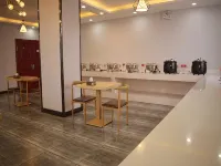 Hotels in Yiningbaiman - Morgenmad