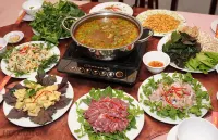 Lao Cai Royal Hotel - breakfast