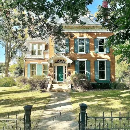 Historic Manor Overlooking Park