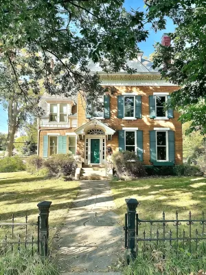 Historic Manor Overlooking Park