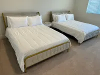 NEW Smart Home w/ Massage Chair & King Bed - Wifi