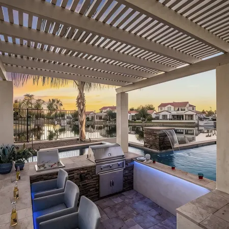 Ritz Waters at Ocotillo, Heated Pool, 5Br/3.5 Bath