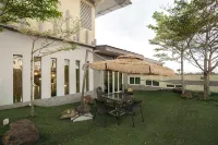 42Pax: 13BR Thai Villa | Luxury Vacation @ PJ -  Casas de vacaciones