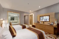 The Reed Hotel - Balcony