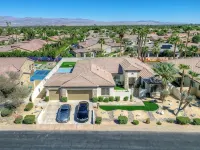 Walk to Stagecoach,Incredible Gameroom, Putting Green, Bocce, Slide, Pickleball