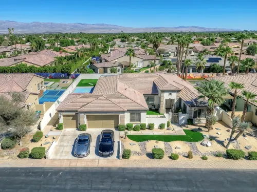 Walk to Stagecoach,Incredible Gameroom, Putting Green, Bocce, Slide, Pickleball