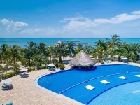Luxury Waterfront Villa + FULL RESORT ACCESS! No sargassum! Hotels in Maya Beach