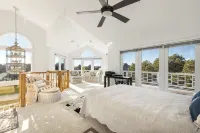 MV Beach Escape - Spacious Katama Beach House. Booking 2027 - 3성급