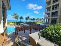 Beach Front Luxury 2-bedroom 2 Bath condo in beautiful Hallandale Beach - พร้อมWifi