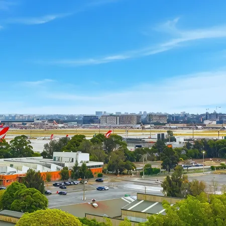 Central Mascot 4BR Convenience to CBD & Airport