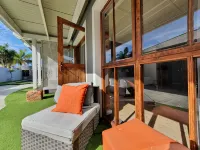 Two Fat Owls Guesthouse