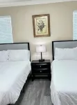 Central Spacious convenient I-10 - 2-Star
