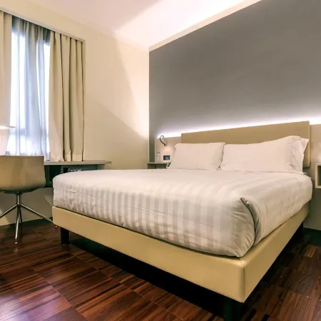 43 Station Hotel Отели рядом с достопримечательностью «Клуб Alcatraz в Милане»