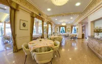 Hotel Astoria - breakfast