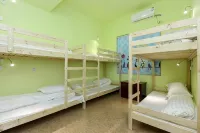Jiahe Homestay (Emeishan Tourism Passenger Transport Center Baoguosi Station)