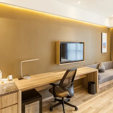 Elong Hotel (Xiangyang Wuyue Plaza Branch)